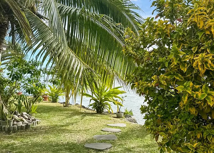 O'Coco Bungalow- Breathtaking Waterfront Views, Endless Memories