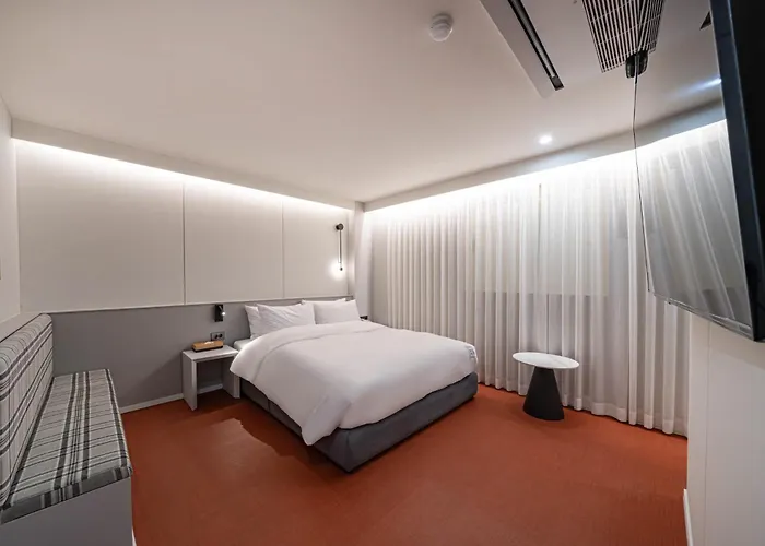 No 25 Hotel