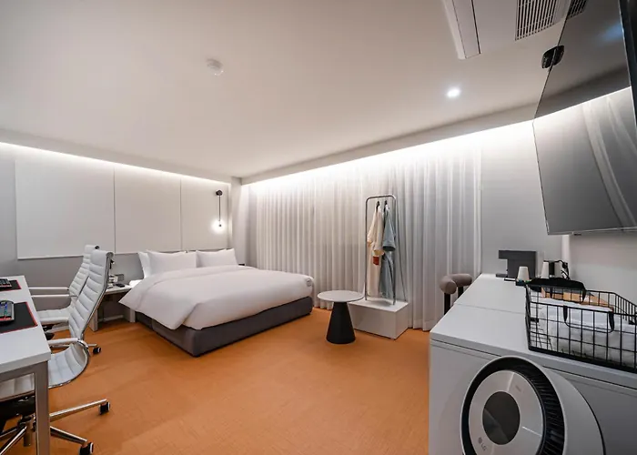 No 25 Hotel