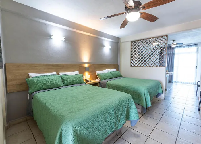Torreblanca Beach Hotel And Suites Guayabitos - Desayuno Y Comida Incluido