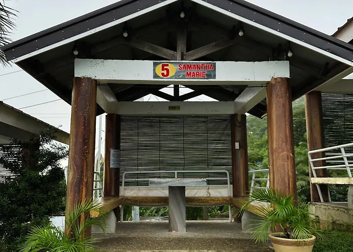 Smdp Resort Hotel Camsur