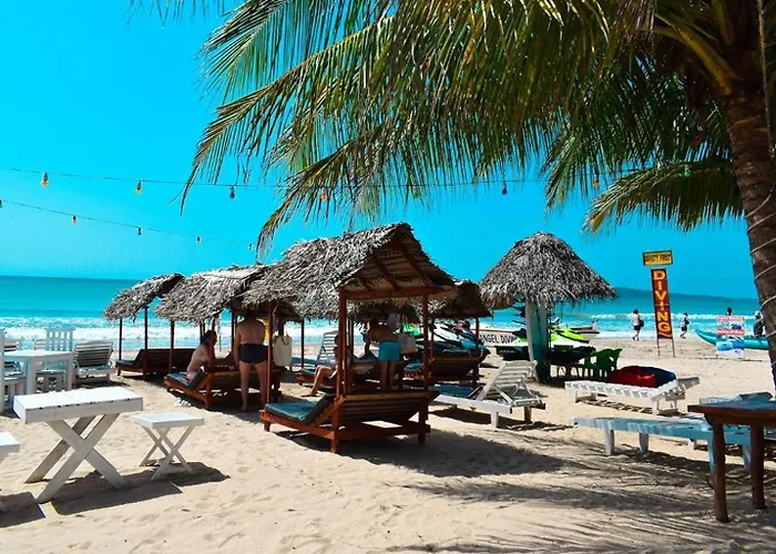 Golden Beach Hotel & Restaurant