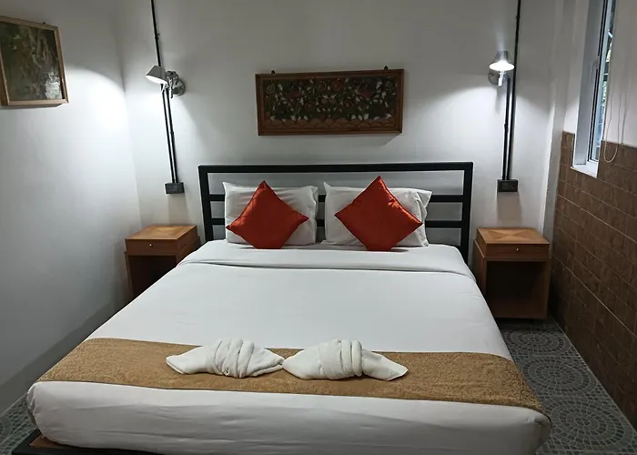 White Jail At Koh Tao Hostel