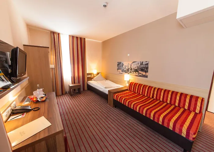Novina Hotel Tillypark