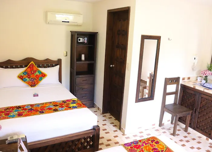 Camino Mexicano Hotel & Resort
