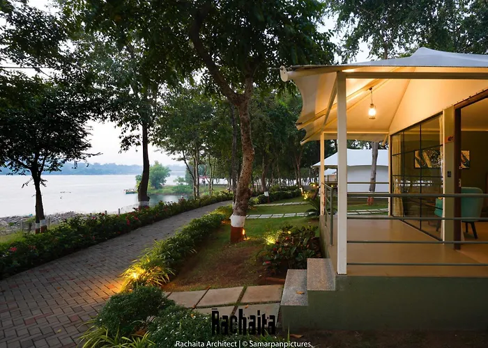 White Feather Resort Kauncha