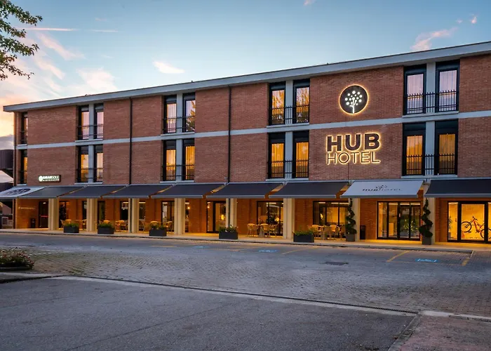Hub Hotel