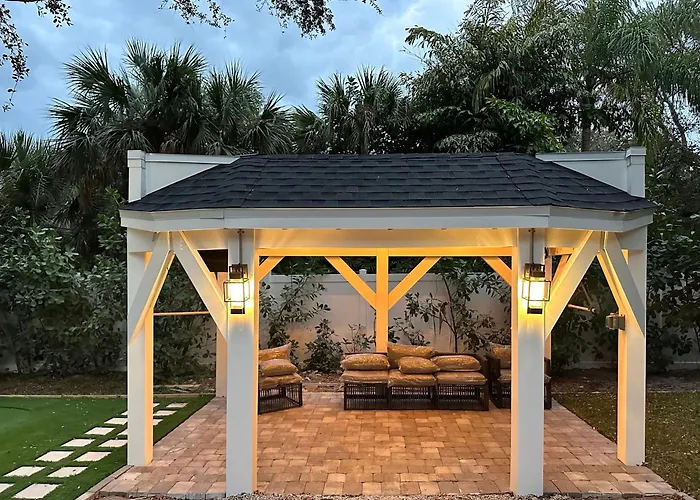 Vero Oaks Stroll To Beach Includes Mini Golf And Jacuzzi