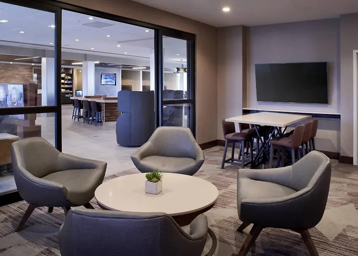 Courtyard By Marriott Jackson