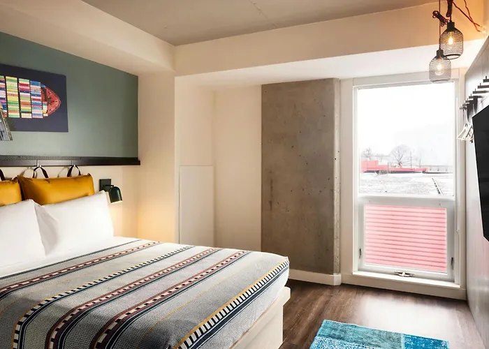 Moxy Halifax Downtown