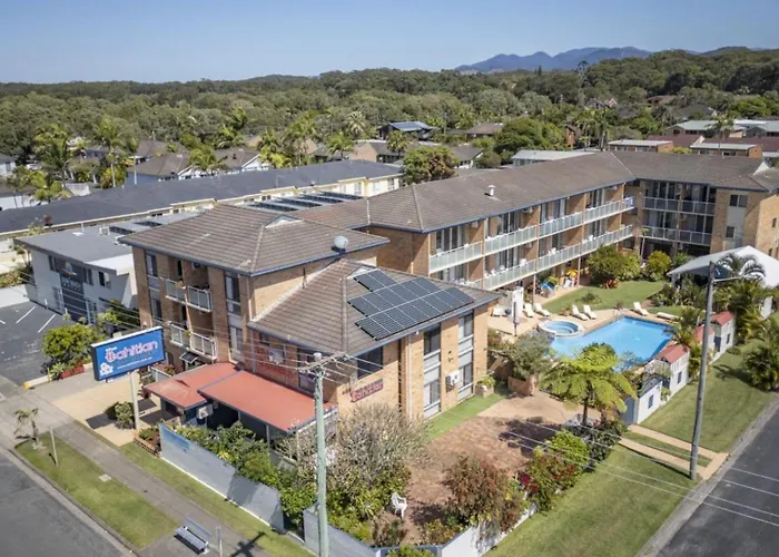 Ocean Parade 4 - Affordable, Pool, Spa, Cafes, Sleeps 4