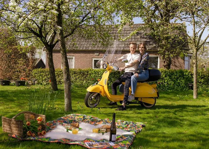 Tiny Hofje 16 Persons