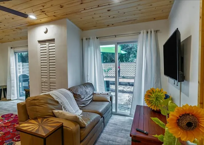 The Sapphire Suite