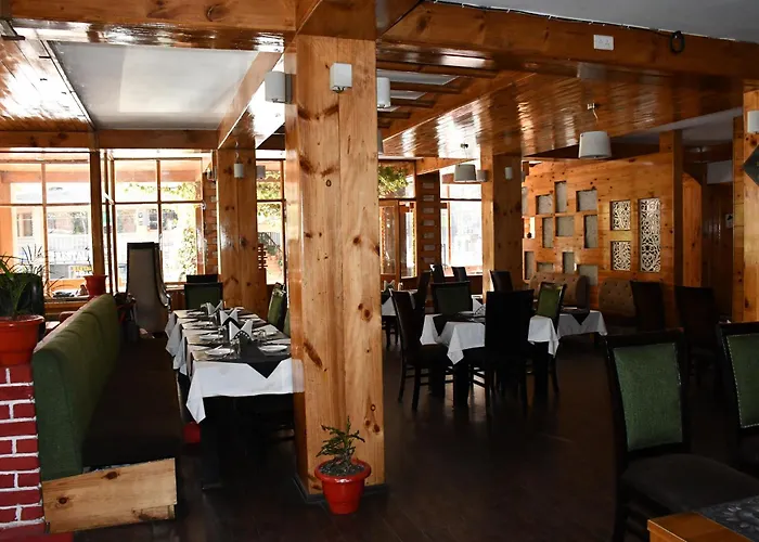 The Whispering Inn Resort And Bar