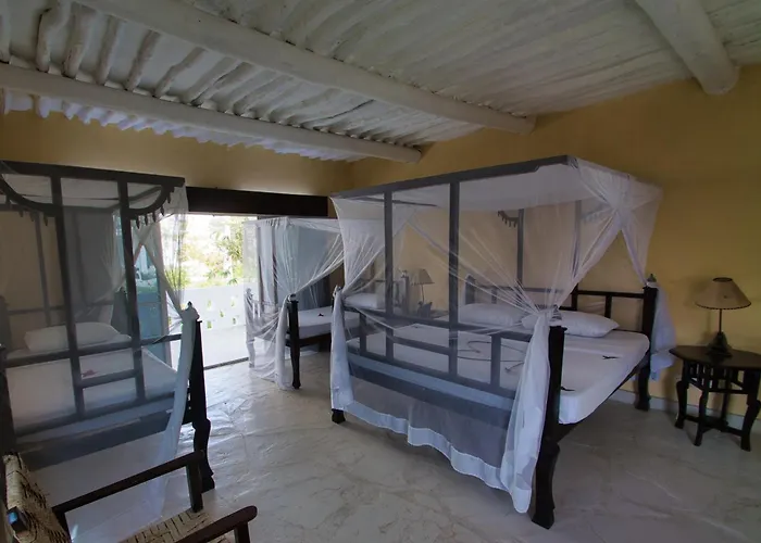 Barracuda Inn Resort