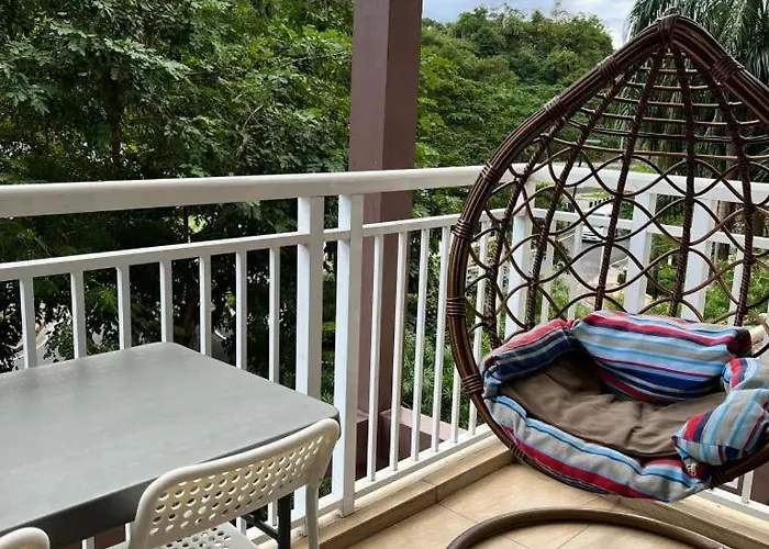 Luxurious Family Room Pico De Loro