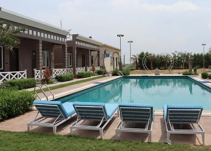 Golden Cressida Resort And Palace