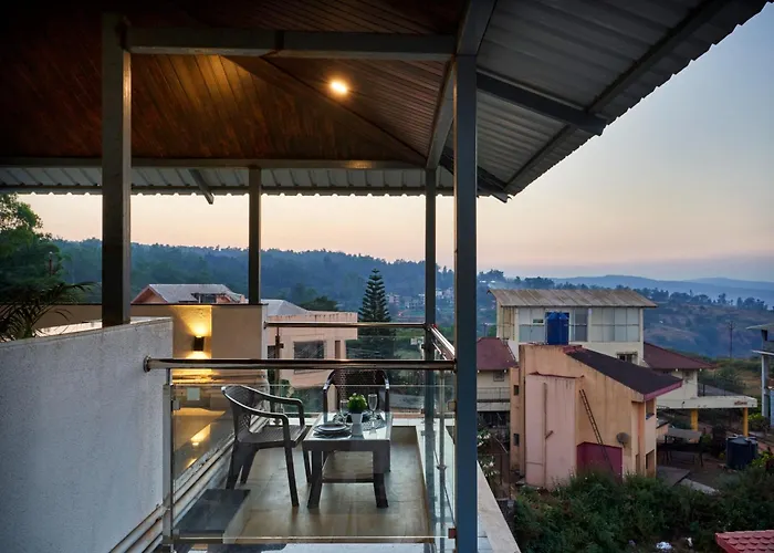 Drizzle Resort With Swimming Pool Near Maapro Garden