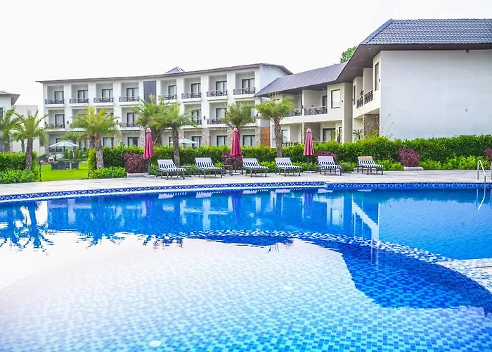 Shervani Pebbles&Pines Resort&Spa, Corbett
