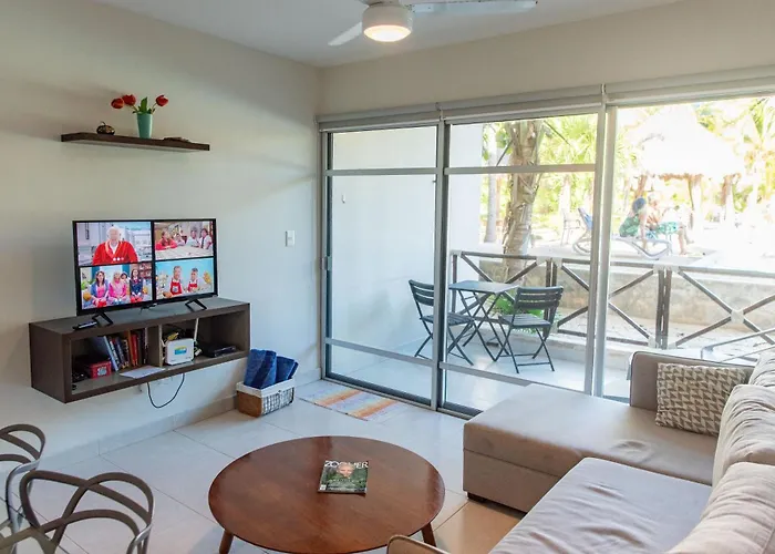 78796 Cozy Unit By The Pool, Fiber Optic, 70M To Ocean
