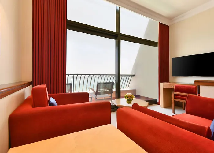 Sheraton Grand Doha Resort & Convention Hotel