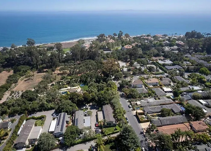 Montecito-Chic Beachside Retreat