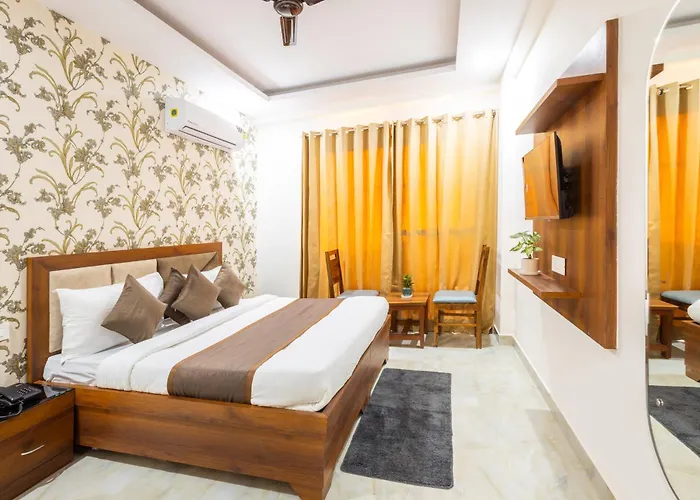 Hotel Gill Comfort Inn - Close To Medanta, Artemis And Fortis Hospital