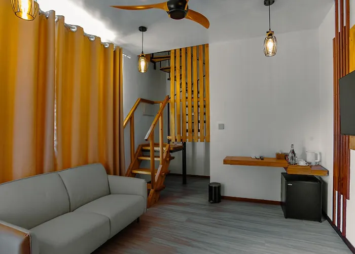 Sunny Stay Dhigurah
