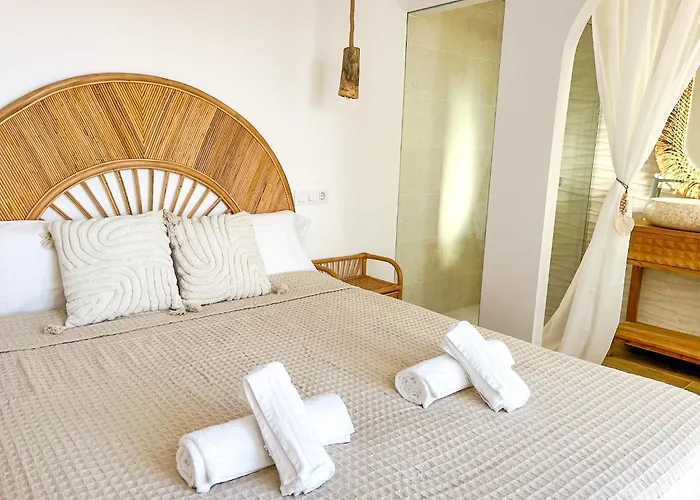 Chakra House Fuerteventura - Private Rooms In A Shared Boutique Guesthouse