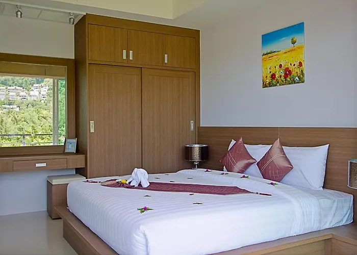 Bangtao Tropical Residence Resort And Spa