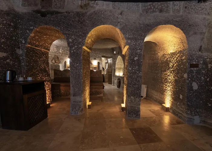 Grand Cave Suites
