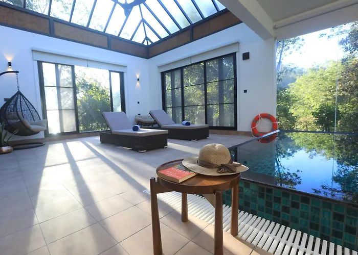 The Ibnii - Eco Luxury Resort