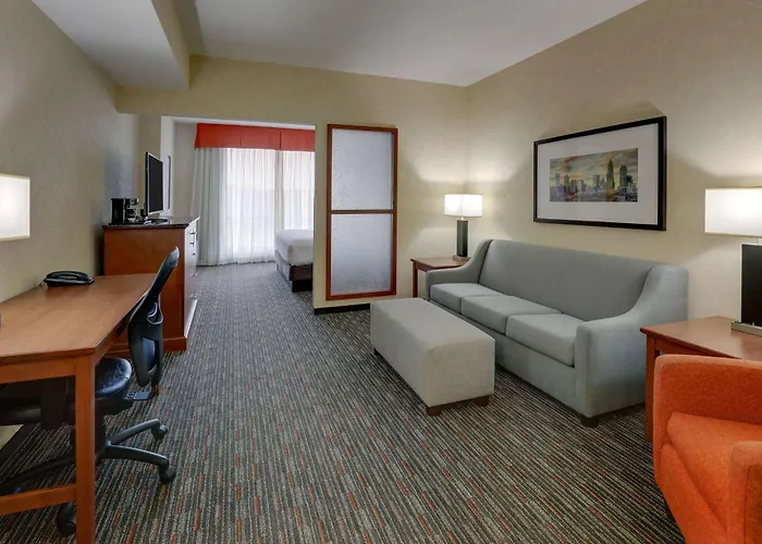 Drury Inn & Suites Charlotte Arrowood