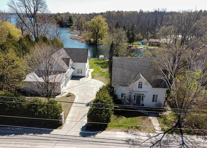 Historic 1853 Kingsgate Lakehouse