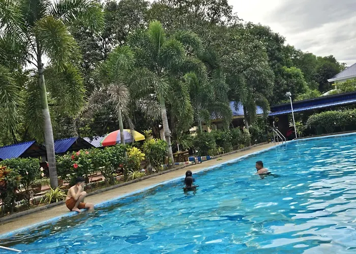 Summerville Hotel And Resort