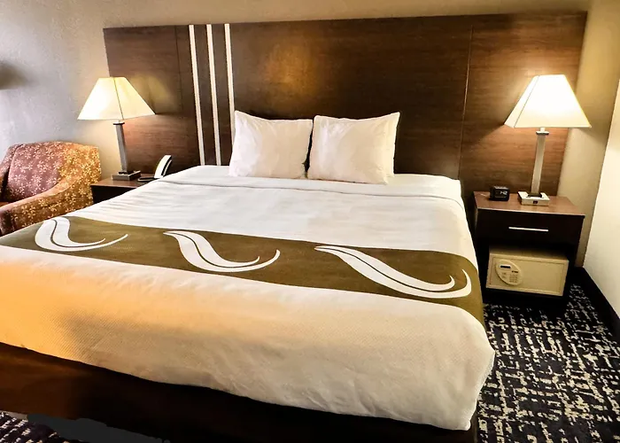 Quality Inn Cleveland North