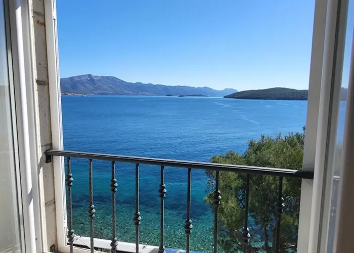 Old Town Sea Front M&M Apartment Korcula