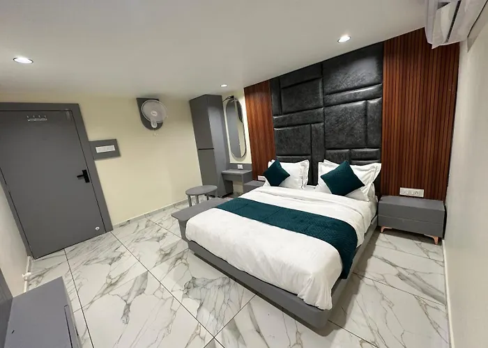 Hotel Shyam Paradise