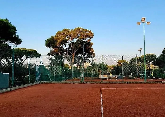 CASASANTOSA un tuffo in mare e sport