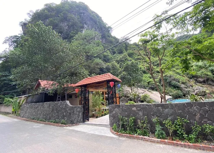 Tam Coc Galaxy Villa & Bungalow