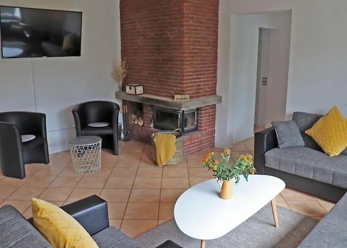 Ferienhaus Heimathafen direkt am Strand mit eingez Garten