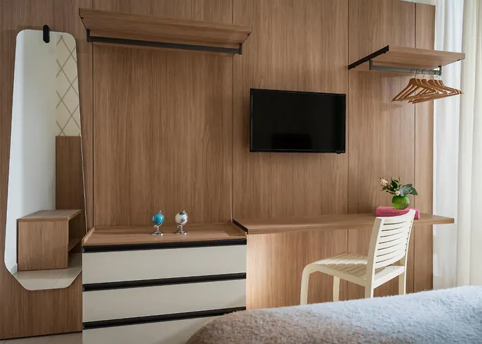 Hotel Calypso- Rimini Marina Centro
