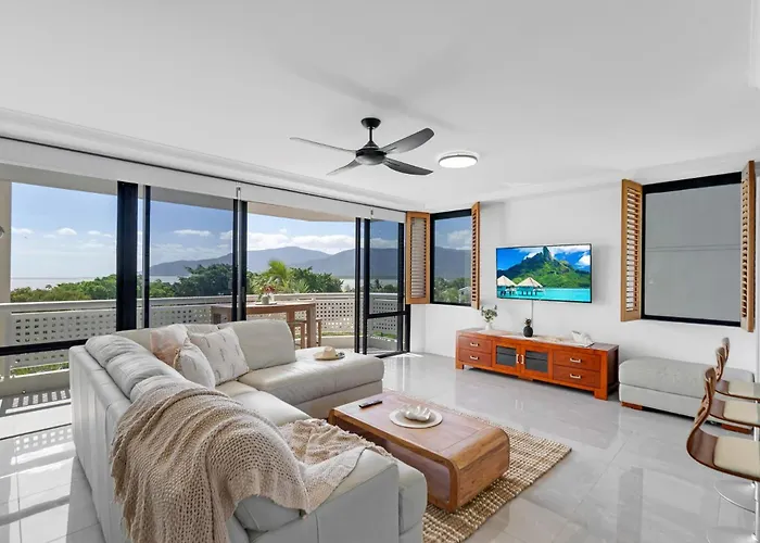 Belle Escapes Rydges Plaza Esplanade 54 With Stunning Ocean Views