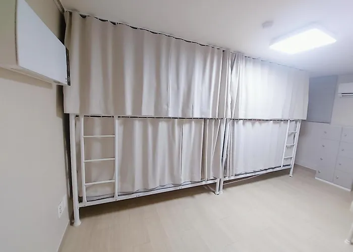 Funwave Guest House