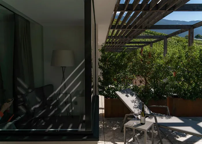 Byhaller Suites & Ao Restaurant