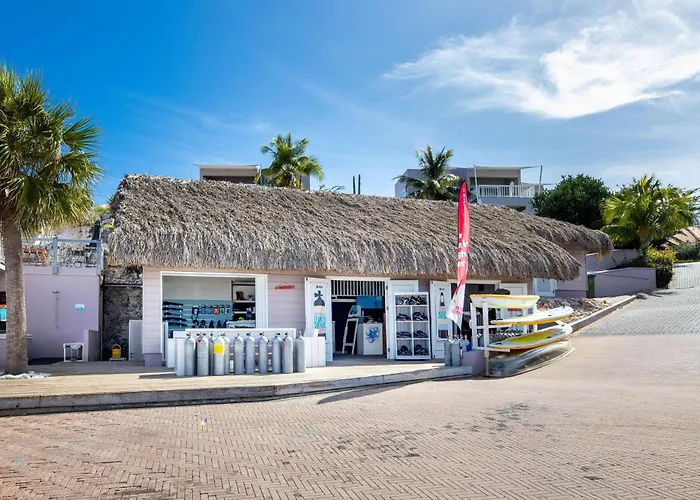 Coral Estate Luxury Resort