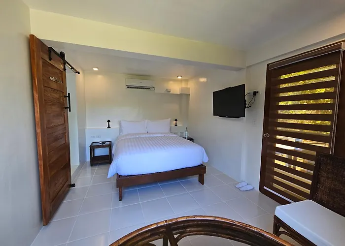 Edgewater Dive & Spa Resort