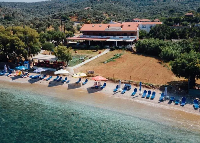 Aigeiros Apartments & Restaurant