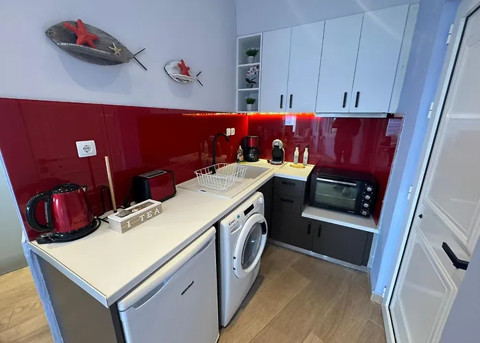 Eleftherias Suites - Near Beach Apartments