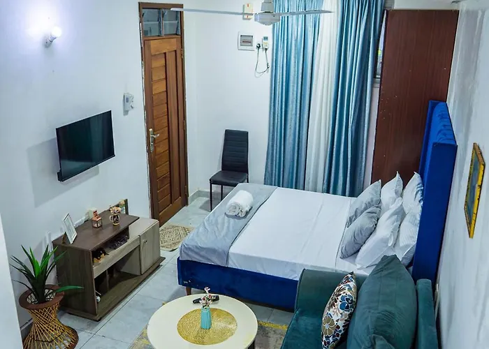 Affordable Modern Studio With Wifi Netflix In Bamburi Mtambo Near Beach & Town